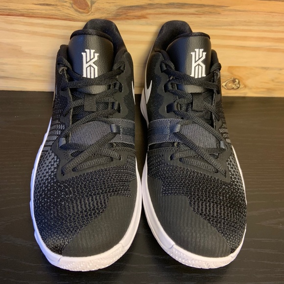 kyrie brooklyn nets shoes